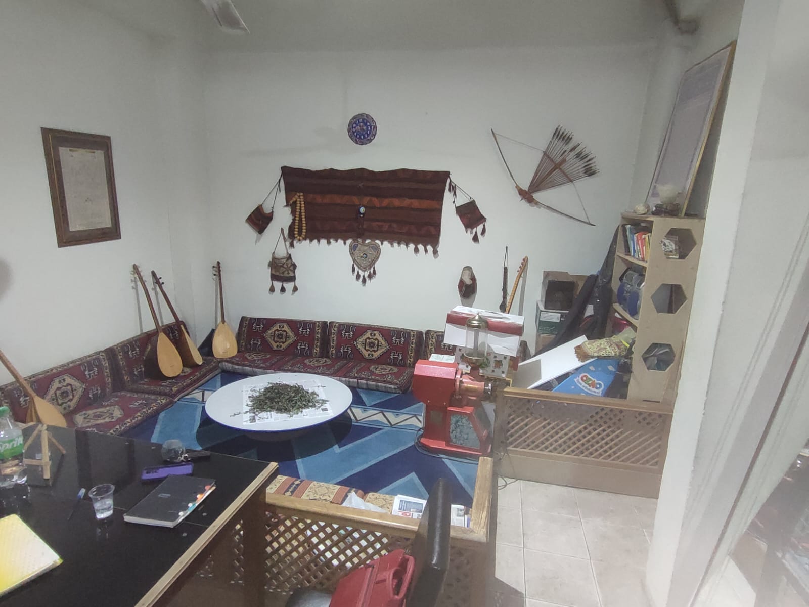 Cadde üzerinde cirosu yüksek dükkan
