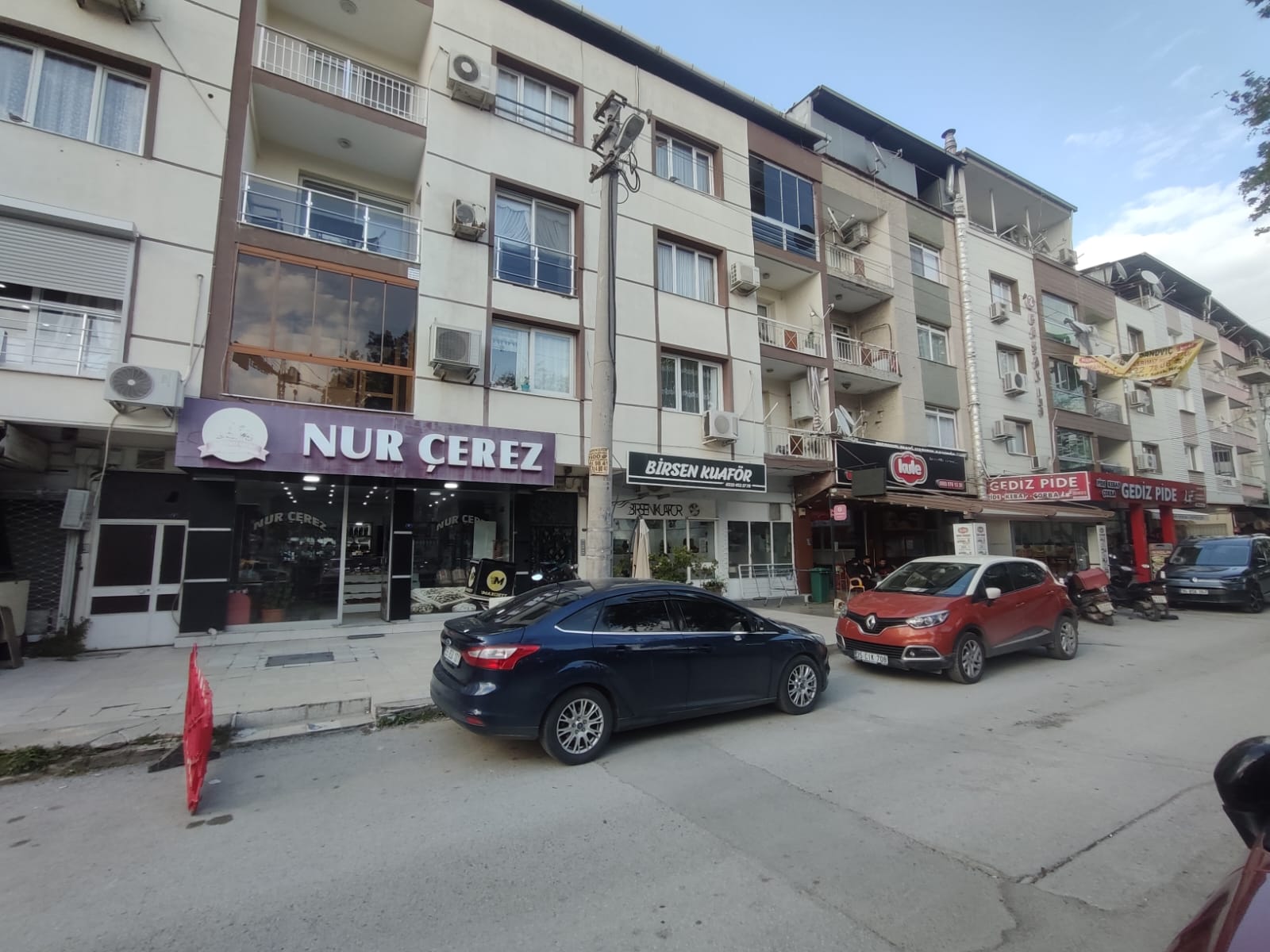 Cadde üzerinde cirosu yüksek dükkan