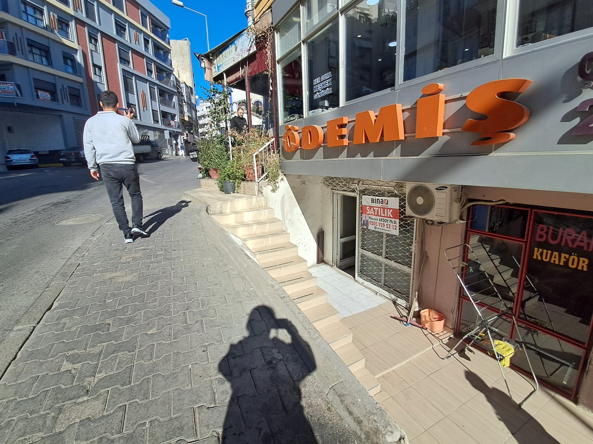 İŞLEK CADDE ÜZERİNDE SATILIK DÜKKAN